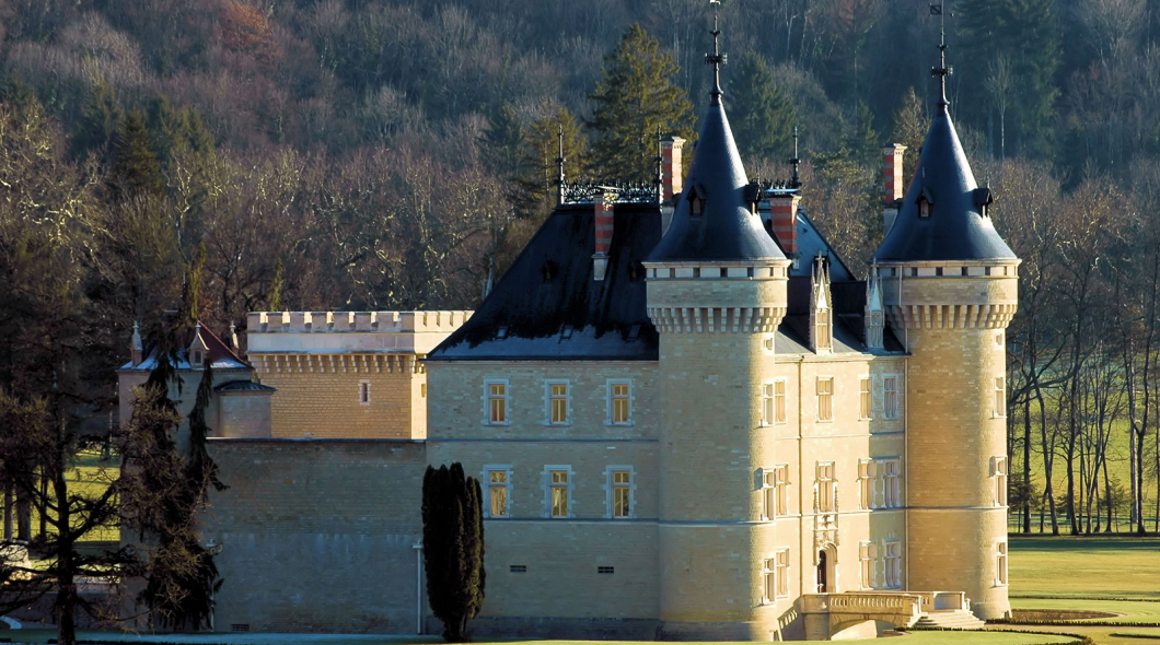 ImmoPotam-Lancry-International-Real-Estate-immobilier-luxe-prestige-patrimoine-monument-historique-chateau-ancien-2-cornod-39240